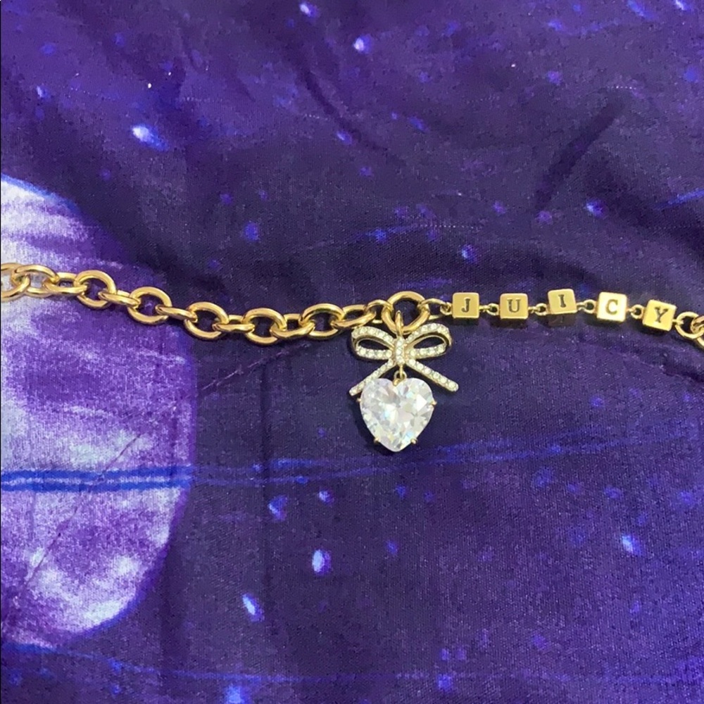 Juicy couture necklace in gold